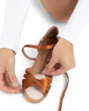 PÄKIÄPOHJALLINEN, BUNHEADS