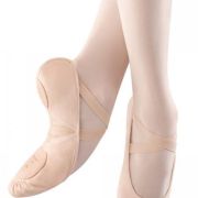 Kankainen baletin harjoitustossu Pro-arch, Bloch :lta. Tämä tossu syleilee tiukasti jalkaasi pohjassa olevan joustavan verkon ansiosta.