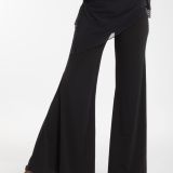 Trumpettihousut mesh helmalla, Intermezzo .lta. Tyylikäs ja monikäyttöinen tanssivaate, jossa yhdistyvät housujen mukavuus ja hameen keveys!